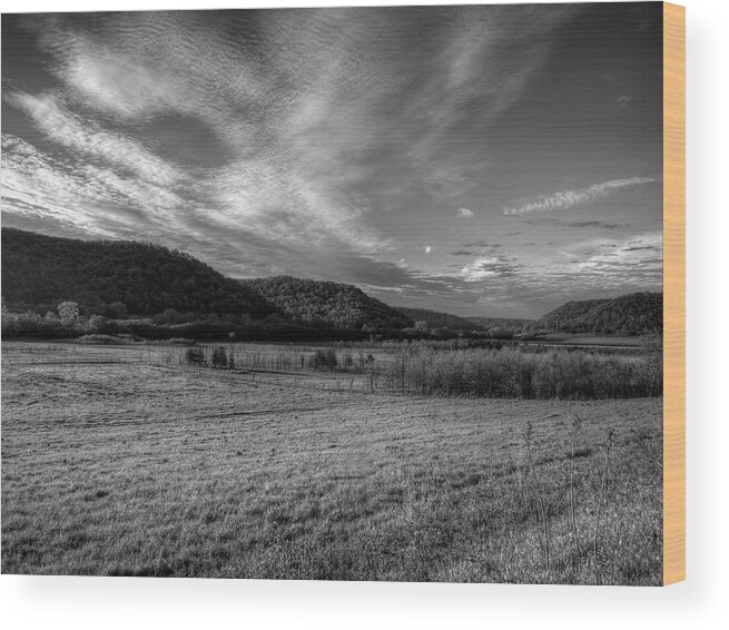 Kickapoo River Valley Wood Print featuring the photograph Morning Arrives by Thomas Young