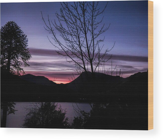 Sunset Wood Print featuring the photograph Perfect End by Lynn Bolt