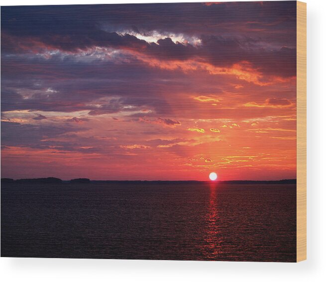 Sunset Wood Print featuring the photograph Summer Solstice on Lake Murray by Charles Hite