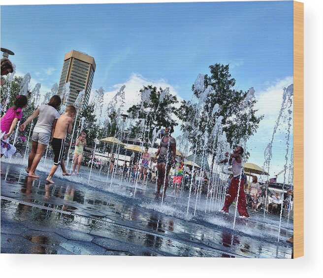 Fountain Wood Print featuring the photograph The Fountains at the Inner Harbor by Chris Montcalmo