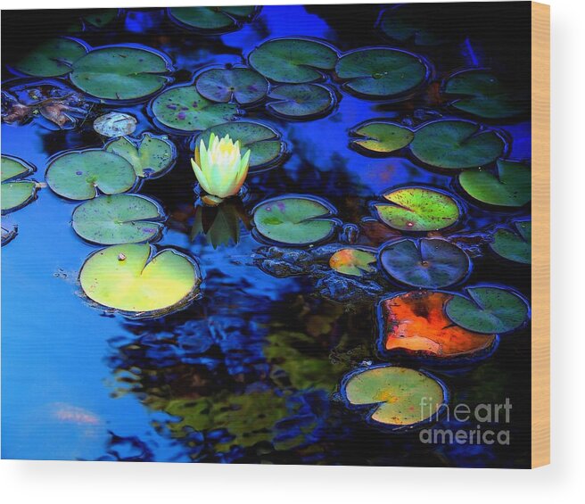 Flora Wood Print featuring the photograph The Last Lily by Marcia Lee Jones
