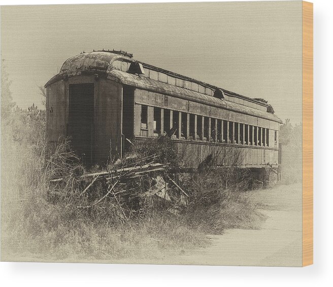  Pullman Train Car Wood Print featuring the photograph Vision of Passed Glory by Sandra Anderson