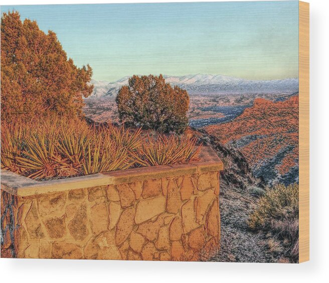 Mountains Wood Print featuring the photograph White Rock Overlook by Tom DiFrancesca