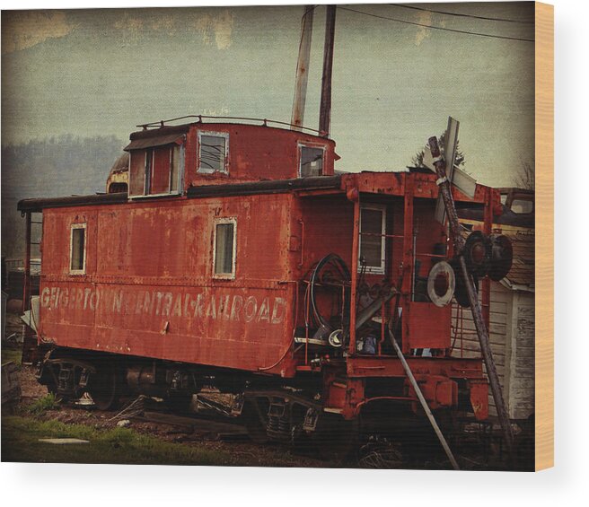 Train Wood Print featuring the photograph Abandoned Caboose by Dark Whimsy