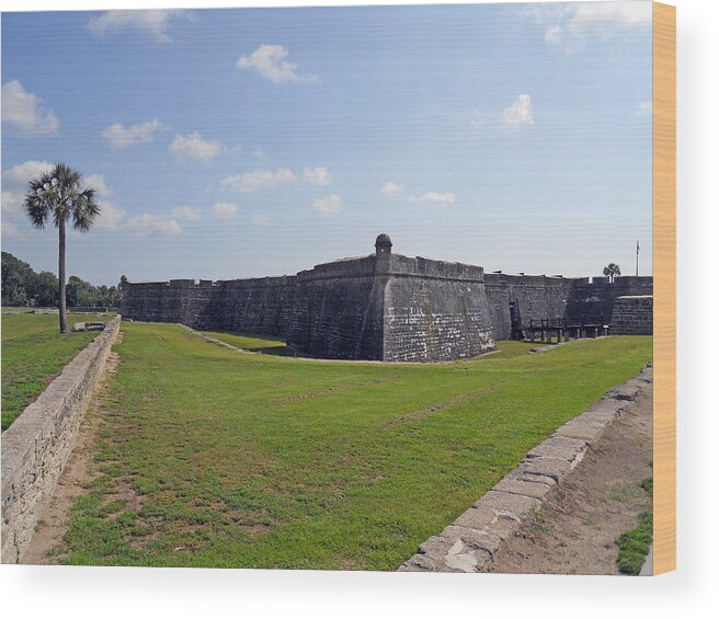 Castillo De San Marcos Wood Print featuring the photograph Castillo De San Marcos by Skip Willits