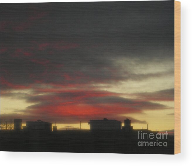 Sunset Wood Print featuring the photograph December 21 2009 by Mark Gilman