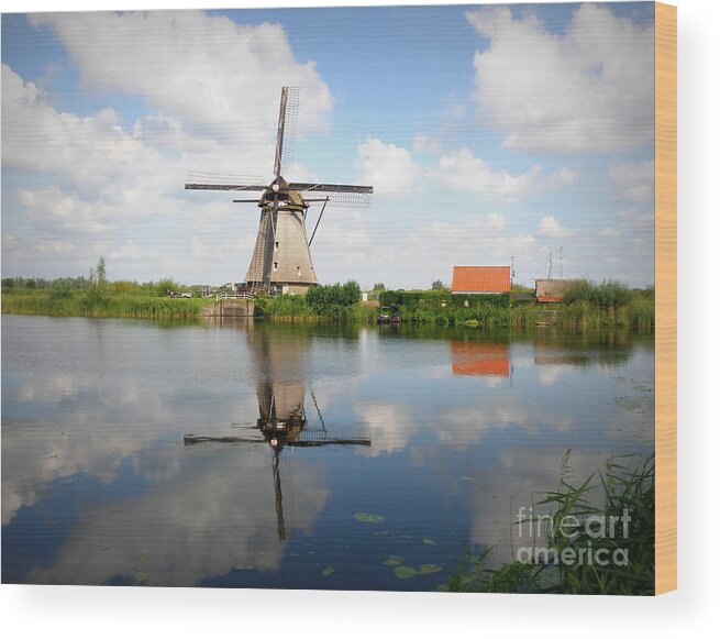 Windmill Wood Print featuring the photograph Kinderdijk Windmill by Lainie Wrightson