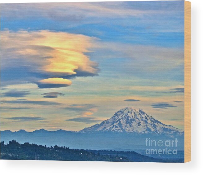 Photography Wood Print featuring the photograph Lenticular Cloud and Mount Rainier by Sean Griffin