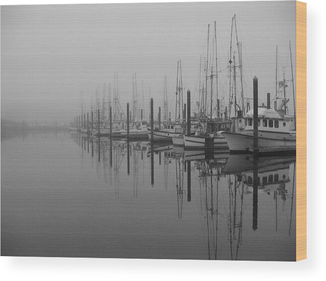 Fishing Wood Print featuring the photograph Morning Fog by HW Kateley