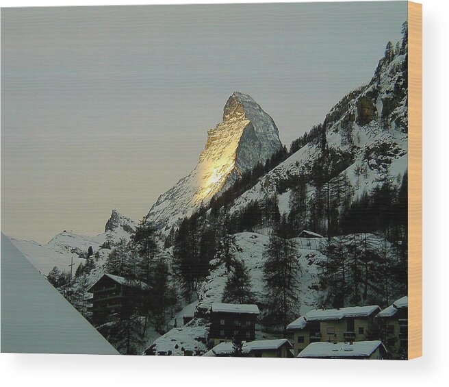 Sunrise Wood Print featuring the photograph Sunrise on the Matterhorn by Pat Moore