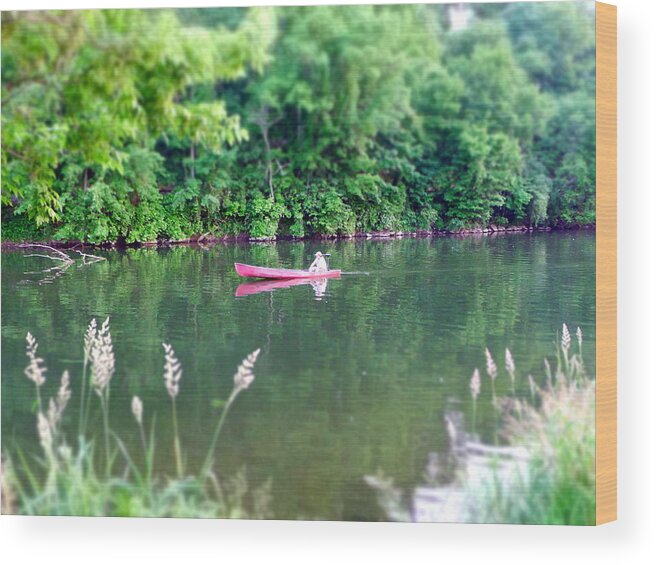 Brandywine River Wood Print featuring the photograph The red canoe by Richard Reeve