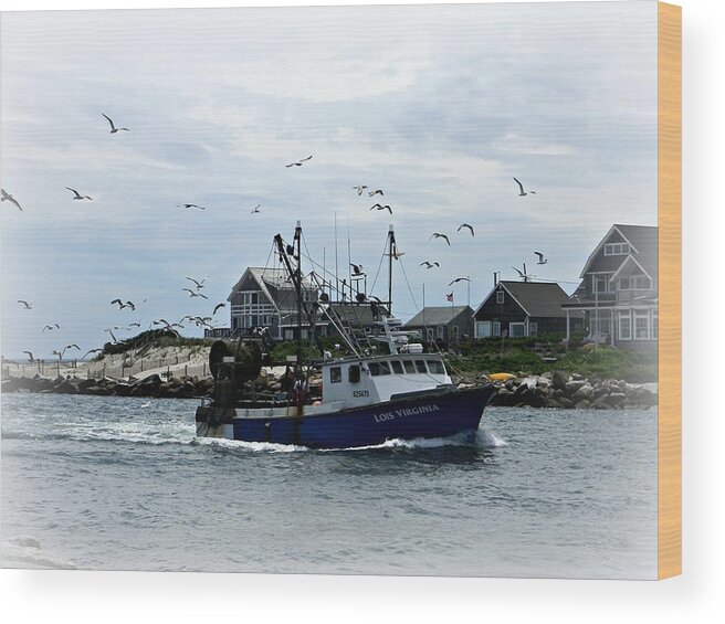 Blue Boat Wood Print featuring the photograph Boat and Gulls by Diane Valliere