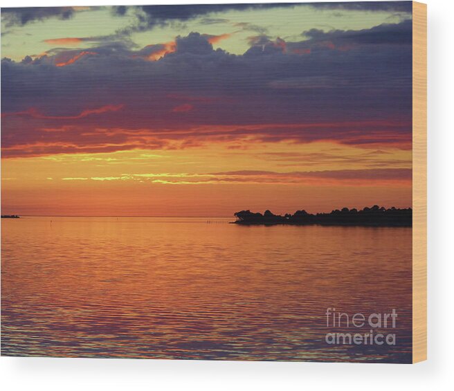 Sunset Wood Print featuring the photograph Colorful Sunset Sky by D Hackett