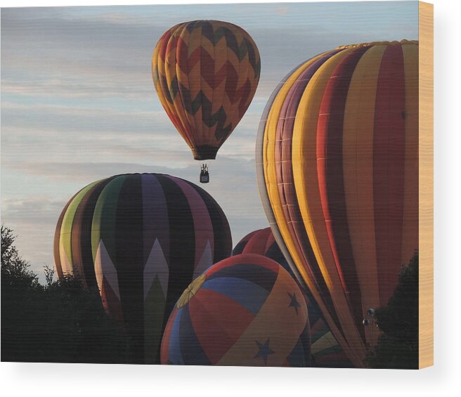 Balloons Wood Print featuring the photograph Into the Dawn Sky by Bill Tomsa