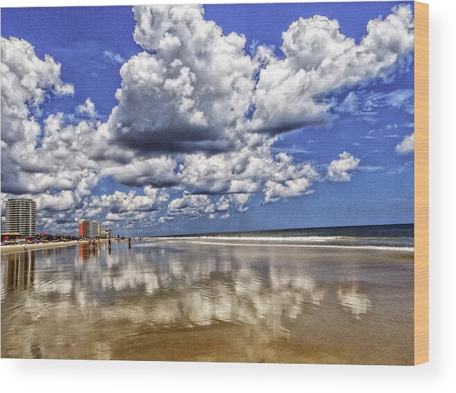 Beach Wood Print featuring the photograph Low Tide by Dennis Dugan