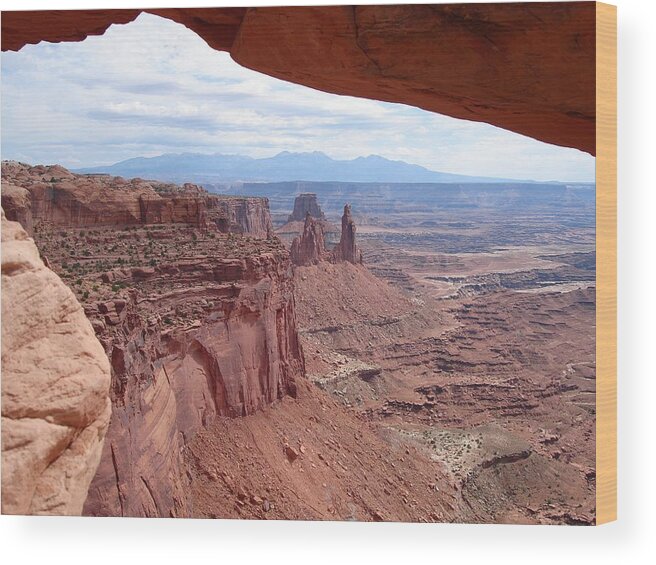 Landscape Wood Print featuring the photograph Mesa Arch by Richard Deurer