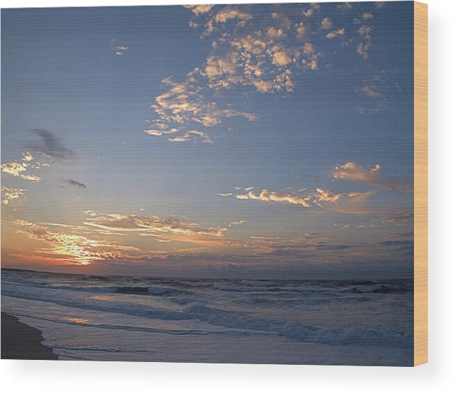 Seas Wood Print featuring the photograph New Dawn by Newwwman