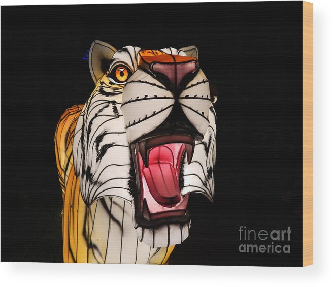 Daniel Stowe Wood Print featuring the photograph Roaring Tiger Chinese Lantern by Amy Dundon