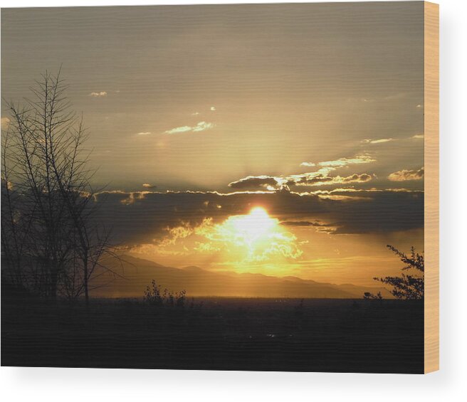 Sky Wood Print featuring the photograph Sunset in Apple Valley, CA by Stephanie Moore