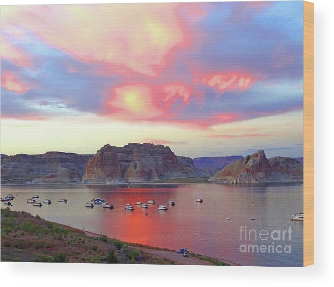 Sunset Wood Print featuring the photograph Sunset on Lake Powell by Eunice Warfel