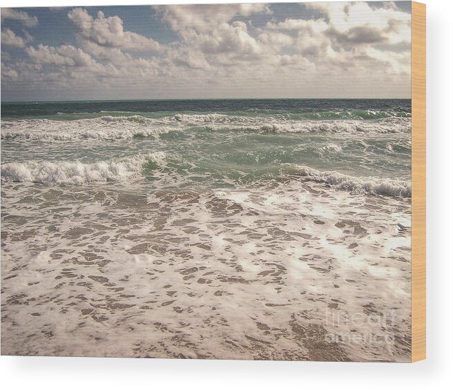 Miami Beach Wood Print featuring the photograph Atlantic Ocean by Phil Perkins