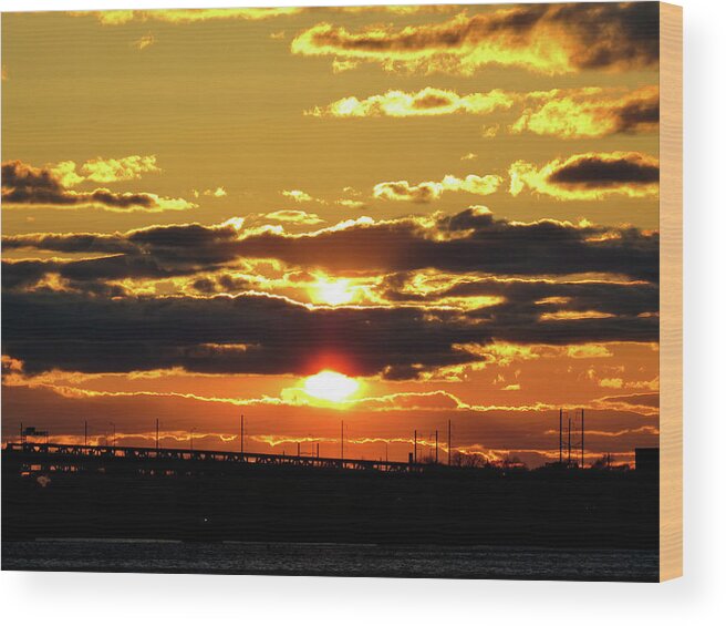 Sunset Wood Print featuring the photograph Split Sunset over Philadelphia by Linda Stern