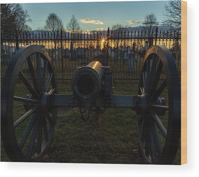 Historic Places Wood Print featuring the photograph Sunrise in Gettysburg #1 by Amelia Pearn