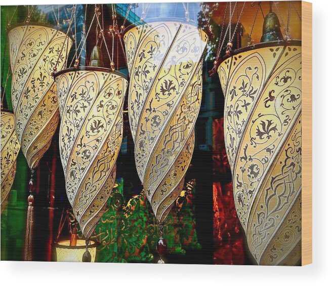 Antique Lighting Wood Print featuring the photograph London Lanterns by Ira Shander