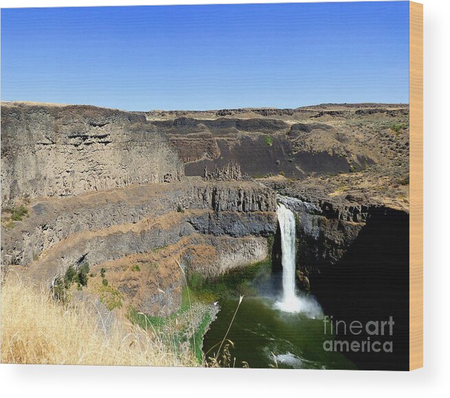 Palouse Falls Wood Print featuring the photograph Palouse Falls - The Massive Cliffs by Charles Robinson
