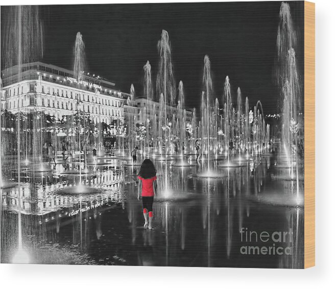 Nice Wood Print featuring the photograph Splash of Color by Tom Watkins PVminer pixs