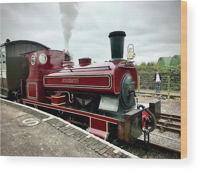 Andrew Barclay Wood Print featuring the photograph Swanscombe Steam Locomotive by Gordon James