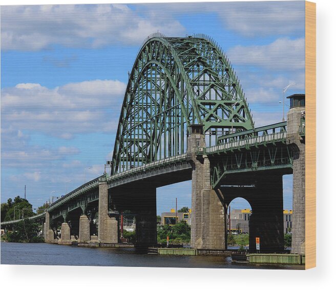 Bridge Wood Print featuring the photograph Tacony-Palmyra Bridge Across the Delaware River by Linda Stern
