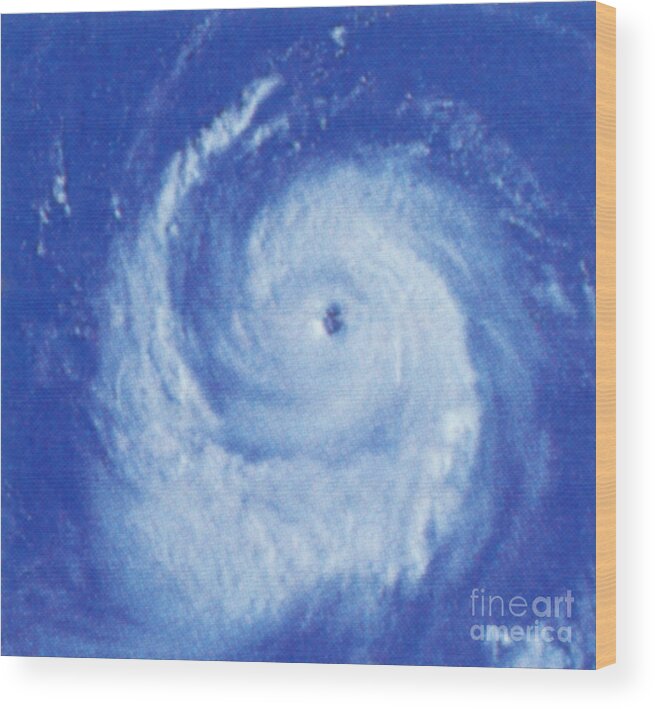 Science Wood Print featuring the photograph Hurricane Sequence, 3 Of 3 by Science Source