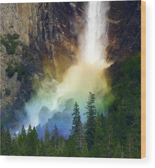 Bridalveil Fall Wood Print featuring the photograph Yosemite Bridalveil Fall Rainbow by Jeff Lowe