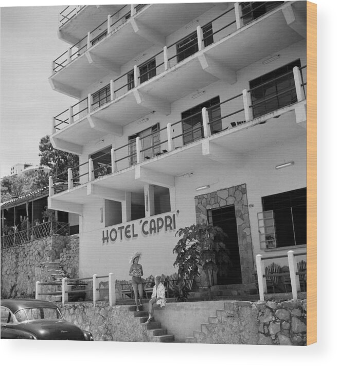 1950-1959 Wood Print featuring the photograph Acapulco, Mexico #21 by Michael Ochs Archives