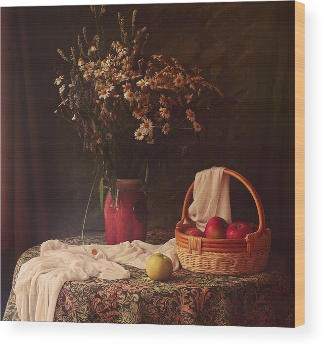 Interior Wood Print featuring the photograph Flowers And Apples by Ustinagreen