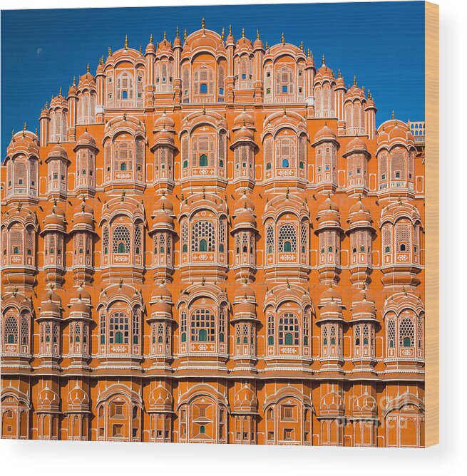 Asia Wood Print featuring the photograph Hawa Mahal Moon by Inge Johnsson