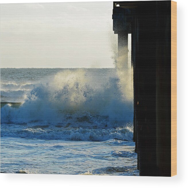 Sunrise Wood Print featuring the photograph Sun Splash II by Anthony Baatz