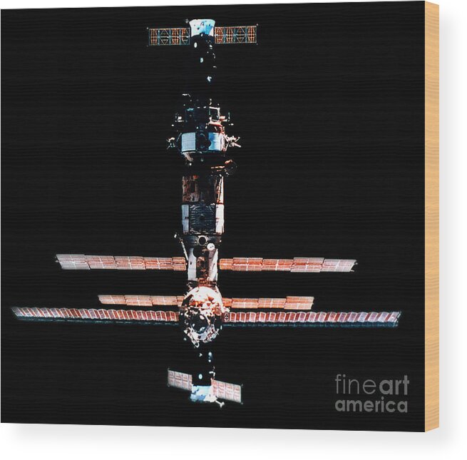 Discovery Space Shuttle Wood Print featuring the photograph Mir Space Station #6 by Nasa
