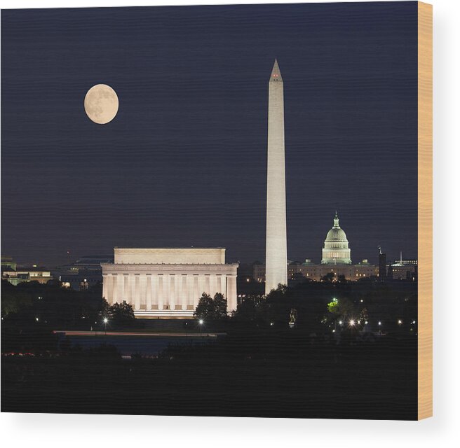 Moon Wood Print featuring the photograph Moon rising in Washington DC #2 by Steven Heap