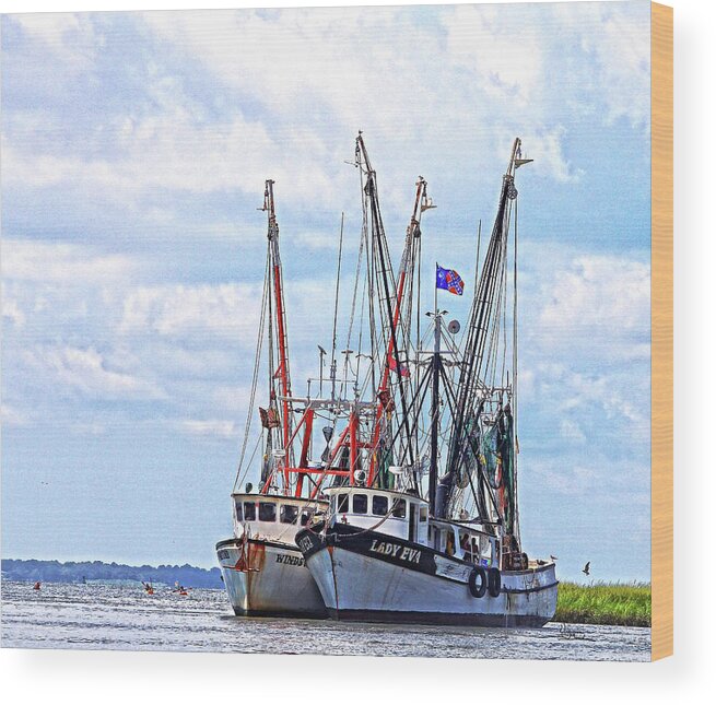 Shrimp Boats Wood Print featuring the painting Coming Home by Virginia Bond