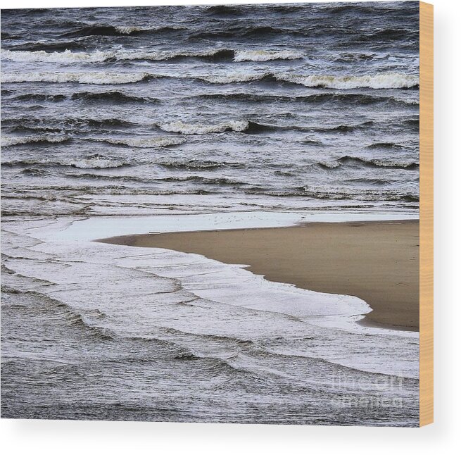 Ocean Wood Print featuring the photograph Sea Patterns by Jan Gelders
