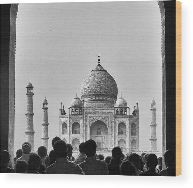 Famous Wood Print featuring the photograph Taj Mahal #1 by Barbara Orienti