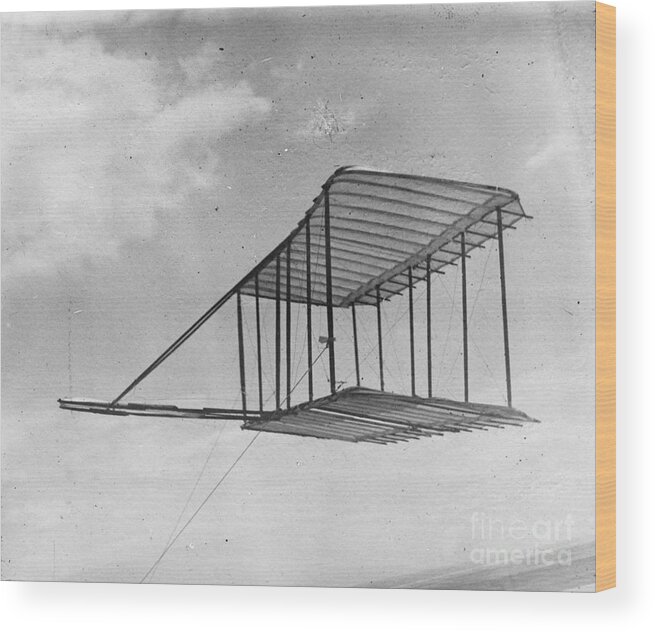 Scholarship Wood Print featuring the drawing View Of Glider Flying As A Kite by Heritage Images