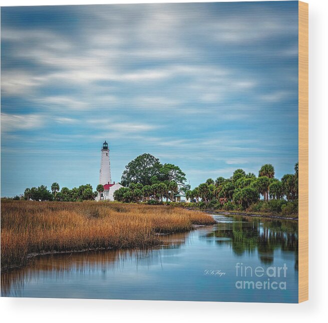 Lighthouses Wood Print featuring the photograph Lighthouse Artistry by DB Hayes
