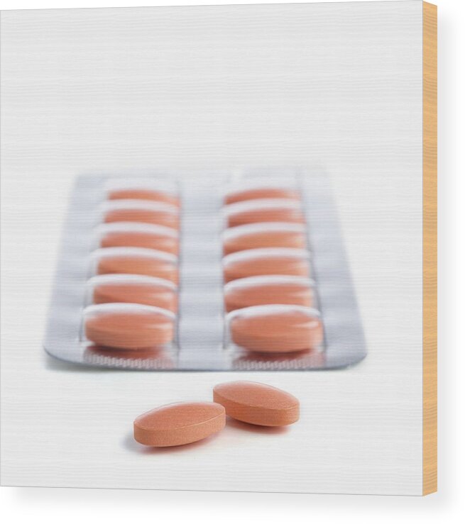 Nobody Wood Print featuring the photograph Blister Pack Of Pills #1 by Science Photo Library