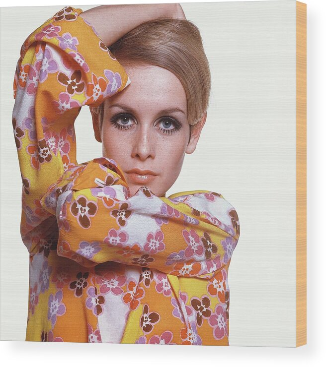 Personality Wood Print featuring the photograph Portrait Of Twiggy by Bert Stern