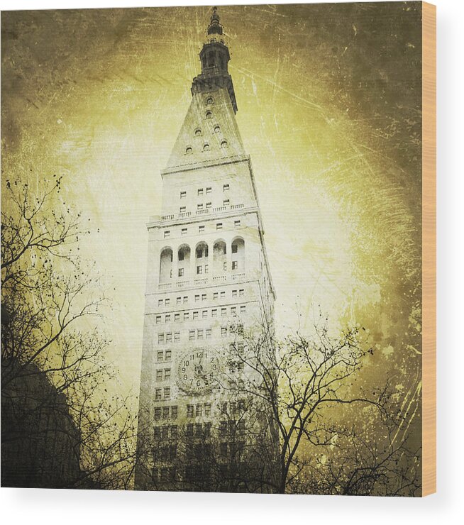 Met Life Tower Wood Print featuring the photograph Met Life Tower Grunged by Natasha Marco