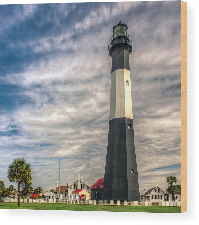 America Wood Print featuring the photograph Tybee Island Lighthouse by Rob Sellers