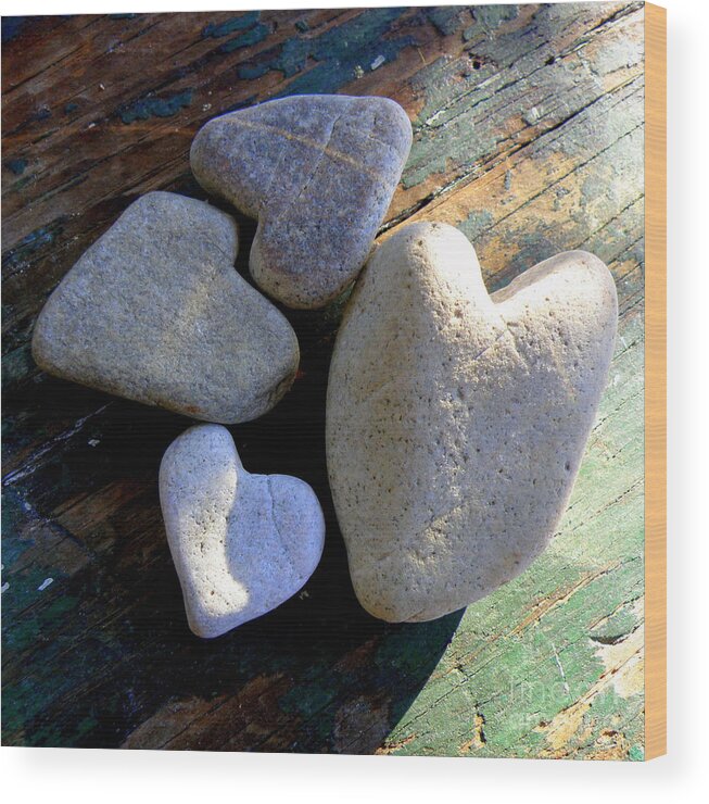 Hearts Wood Print featuring the photograph Four Stone Hearts by Lainie Wrightson